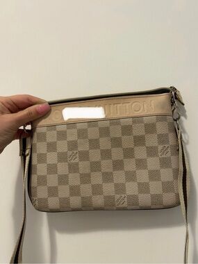 Beige Damier Azur Crossbody Pochette No Brand